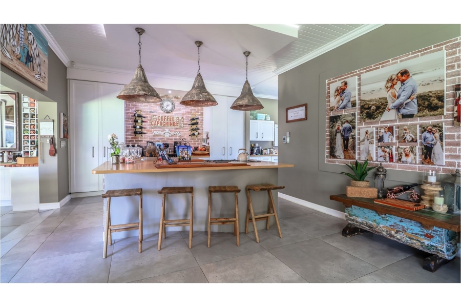 5 Bedroom Property for Sale in Num Num Cape Estate Western Cape